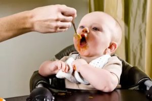 Что делать если грудной ребенок не ест мясо