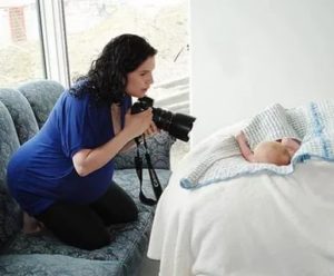 Когда можно фотографировать новорожденного ребенка со вспышкой