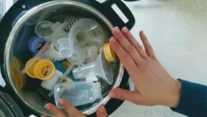 Как стерилизовать пластиковые бутылочки для новорожденных в мультиварке