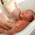 Как сделать бант на выписку для новорожденного своими руками