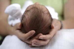 Как должен пульсировать родничок у новорожденного