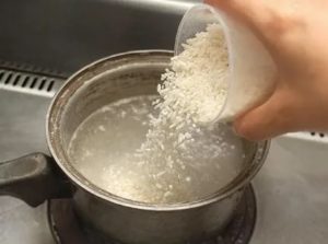 Чем полезен рисовый отвар при поносе у грудничков