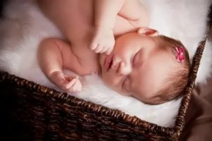 Что означает увидеть во сне родившую женщину