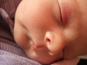 Что такое тремор подбородка у новорожденных комаровский