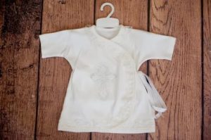 Как сшить рубашку для новорожденного для крещения