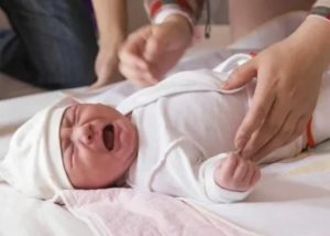 Как дать новорожденному укрлив