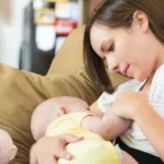 Почему новорожденный срыгивает через час после еды