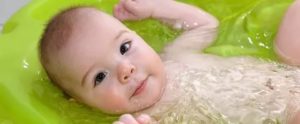 Как купать грудного ребенка в мяте