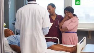 Сколько лежат в больнице после родов с вич